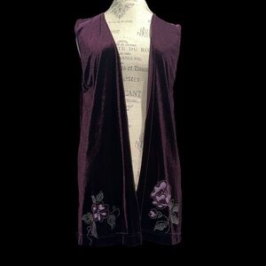Sleeveless Deep Plum Velvet Vest with Floral Embroidery